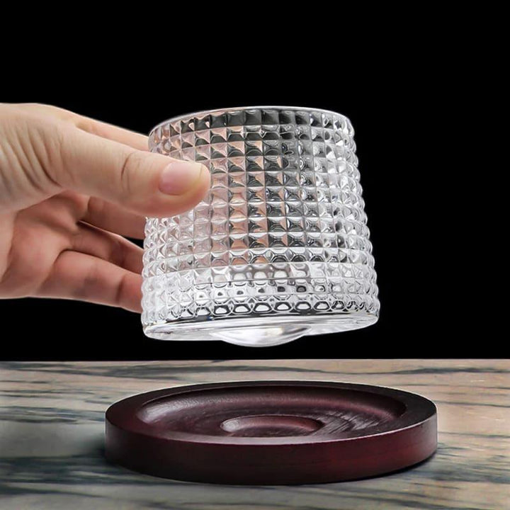 Copo de Whisky Cristal Rotativo com Base de Madeira Houss