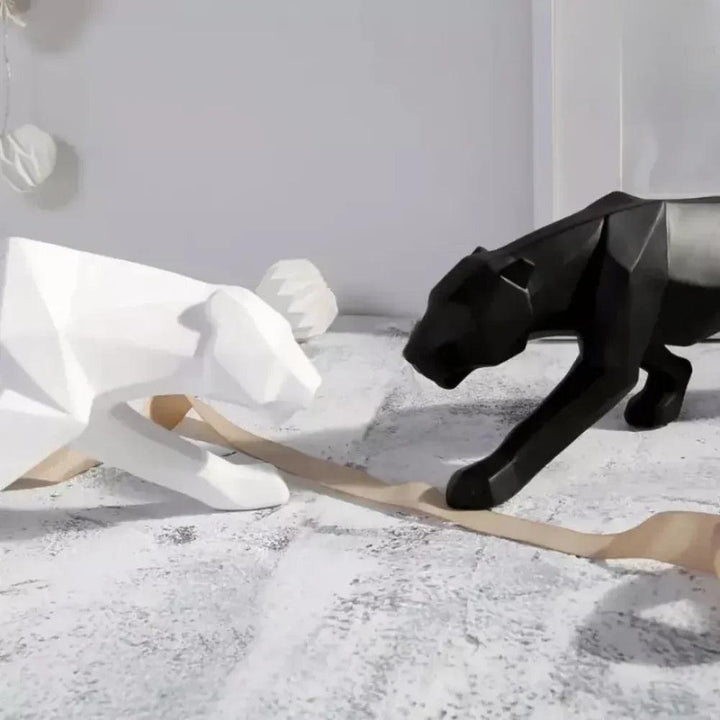 Decore seu escritório ou estúdio com a Estatueta Leopardo em Resina Houss