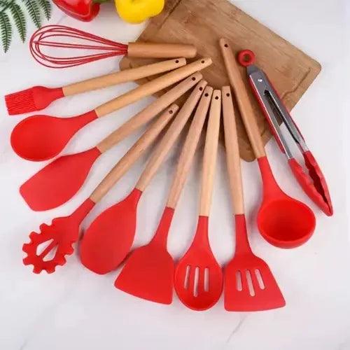 Com material que suporta altas temperaturas, o Kit de Utensílios Para Cozinha Houss promove um preparo ideal de seus alimentos.
